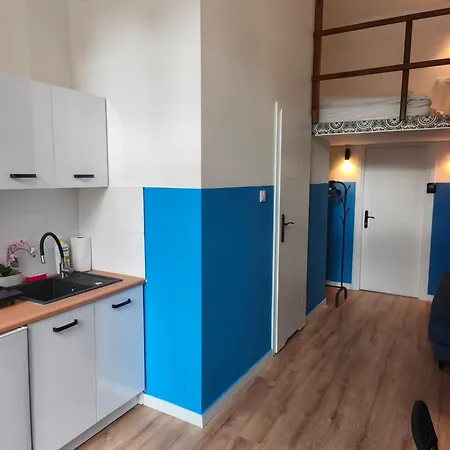 Centrum Plac Wolnosci Nowomiejska 3 *